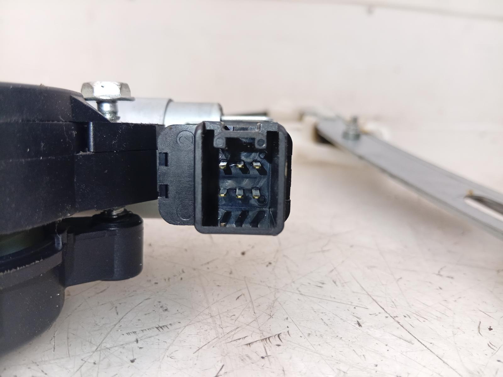 Right_Front_Window_Reg_Motor