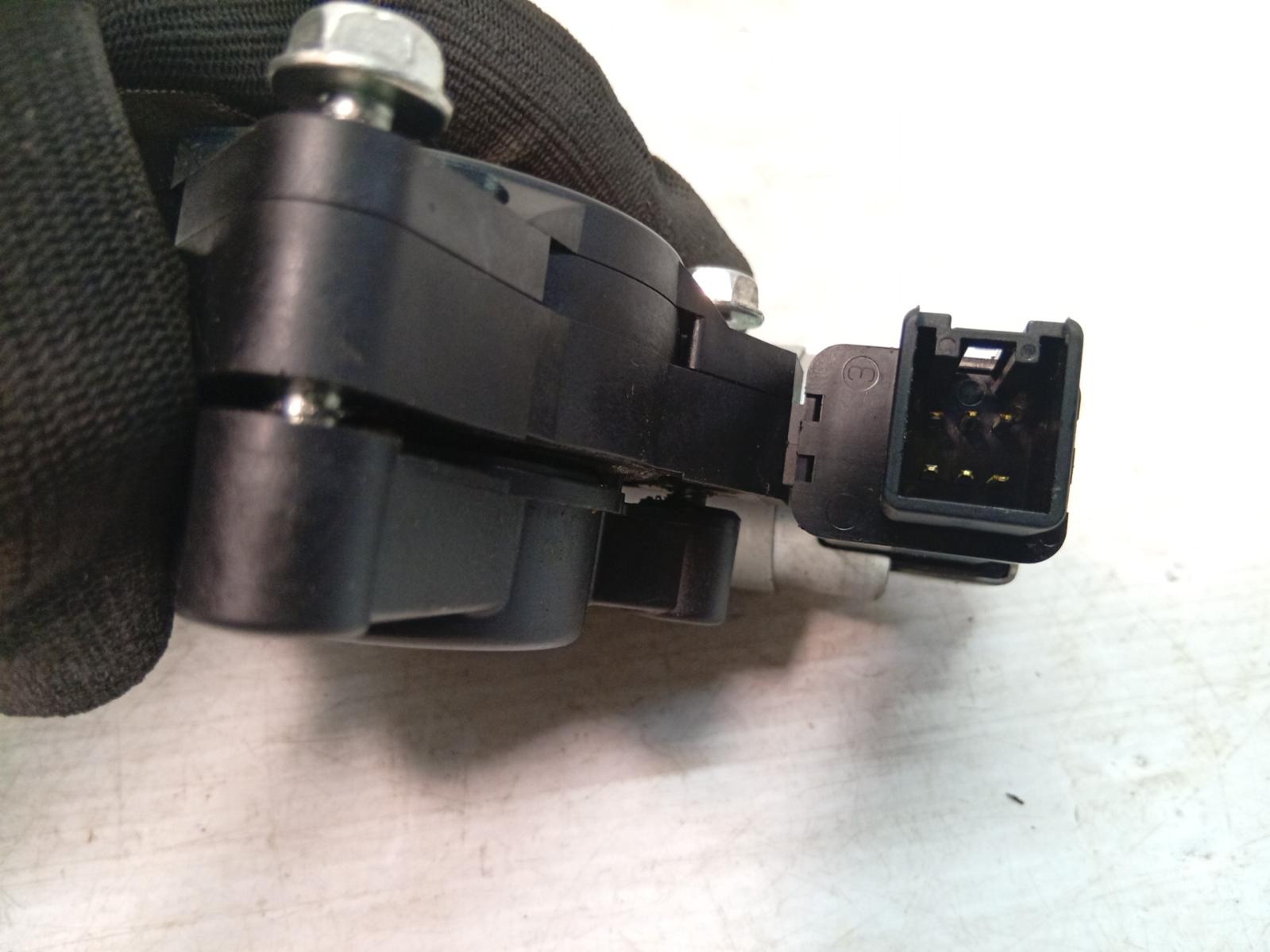 Right_Front_Window_Reg_Motor