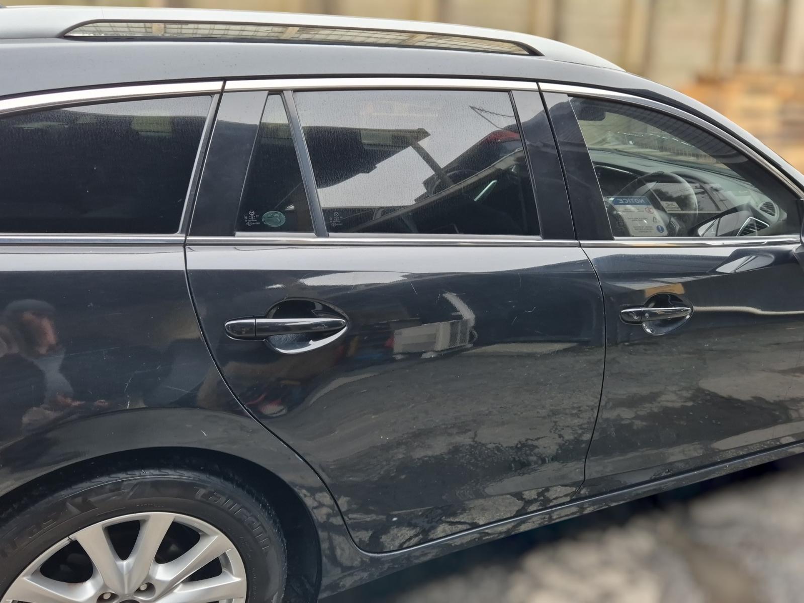 Right_Rear_Door_Sliding