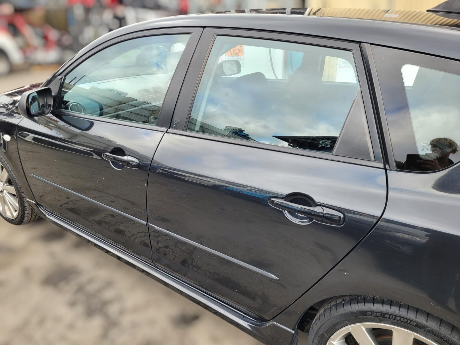 Left_Rear_Door_Sliding