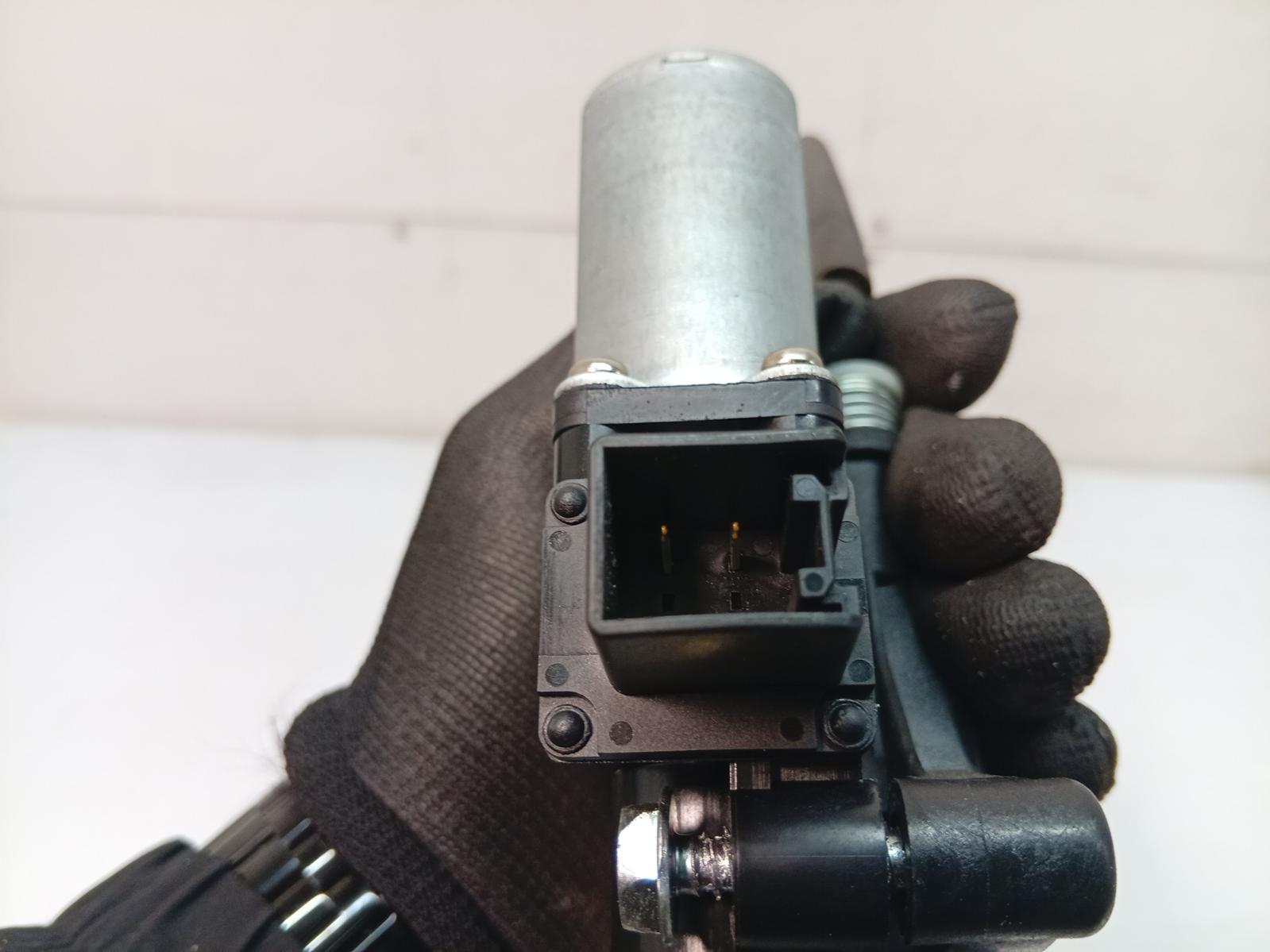 Left_Front_Window_Reg_Motor