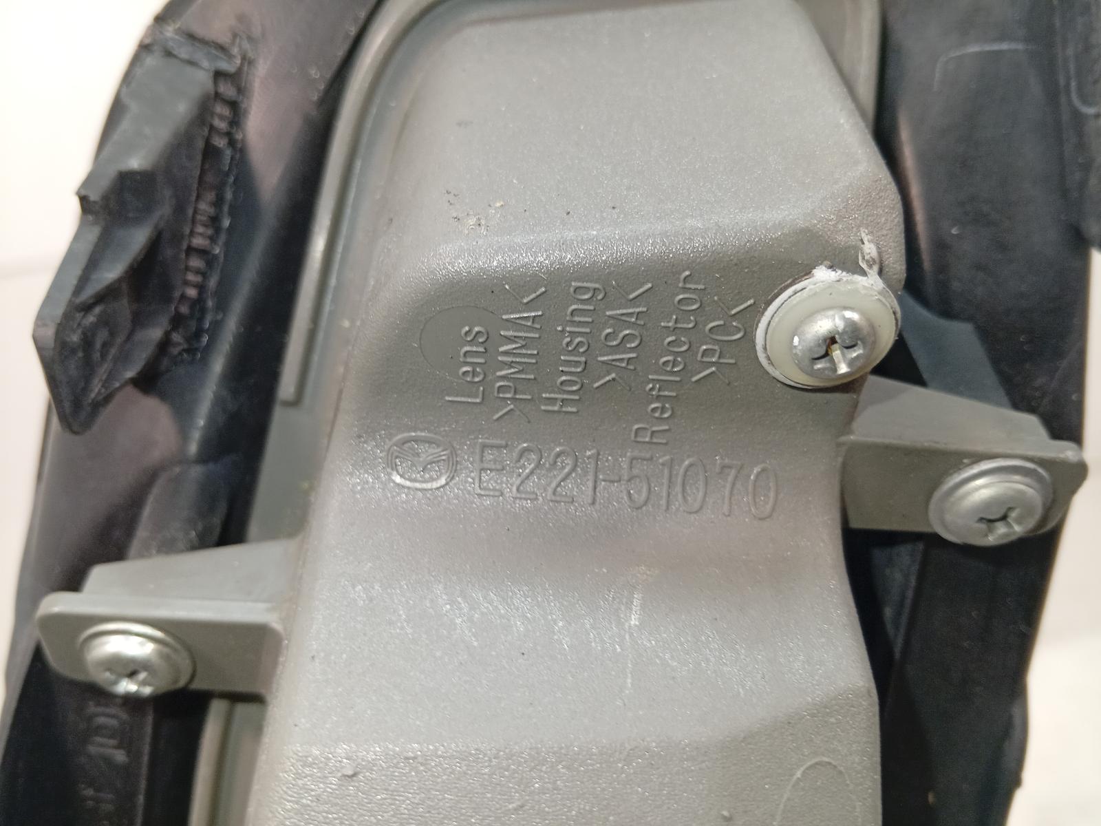 Left_Indicator_Fog_Side