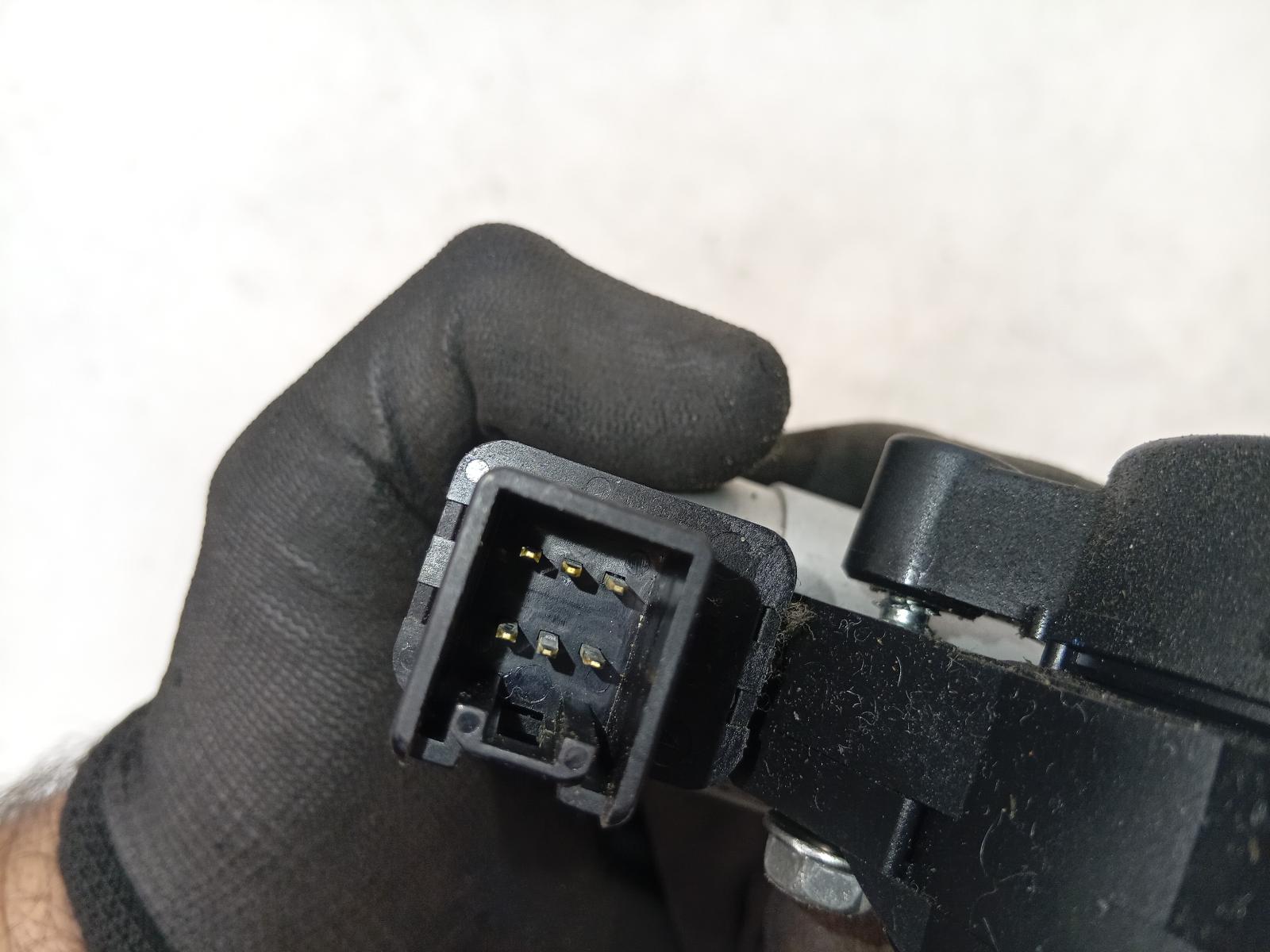 Right_Front_Window_Reg_Motor