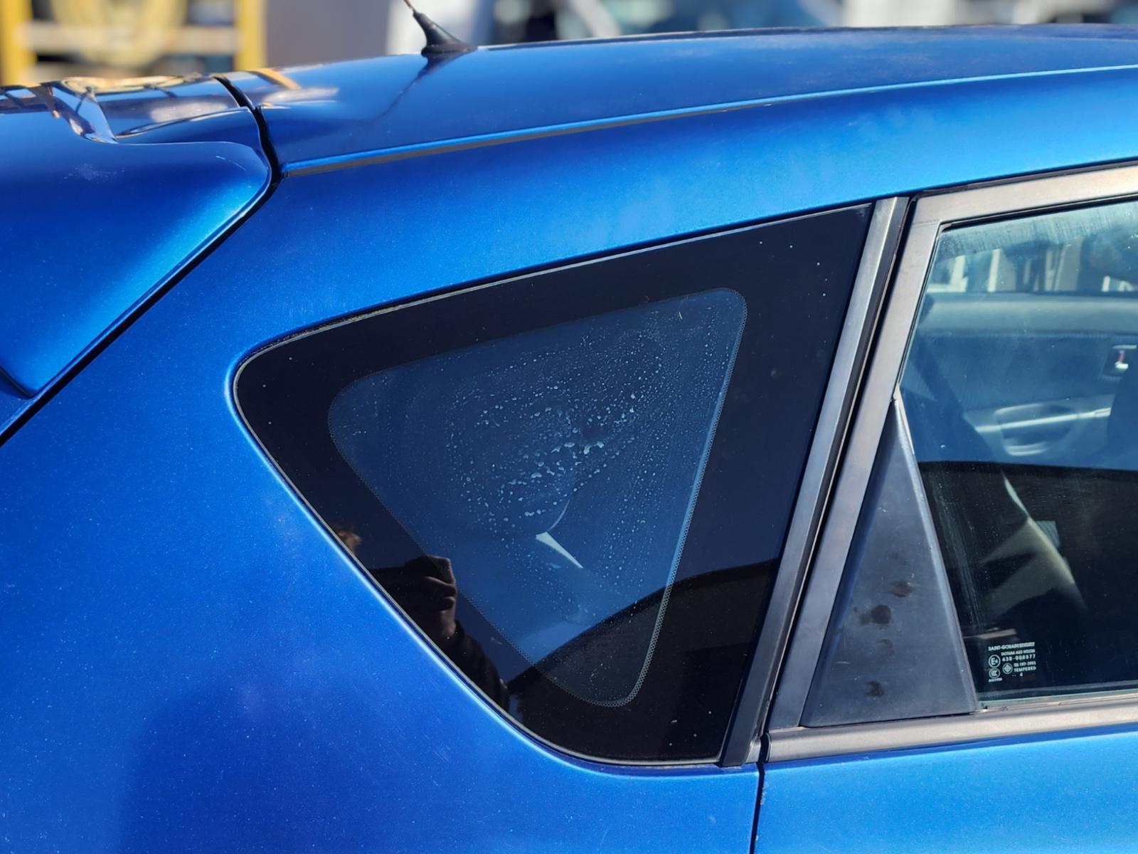 Right_Rear_Side_Glass