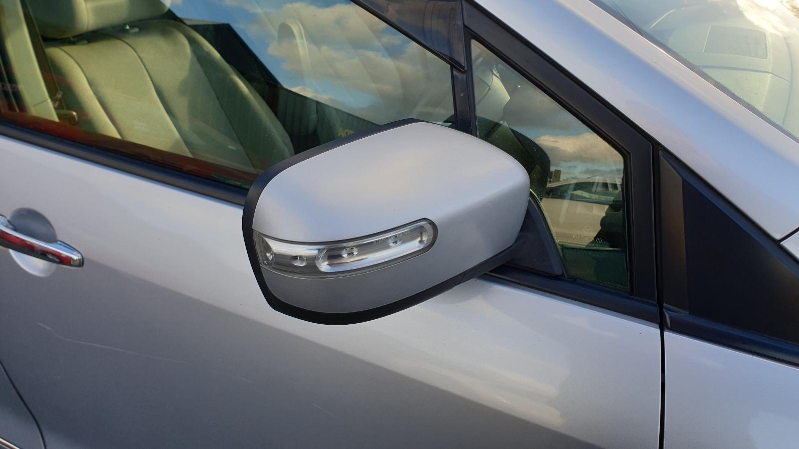Right_Door_Mirror