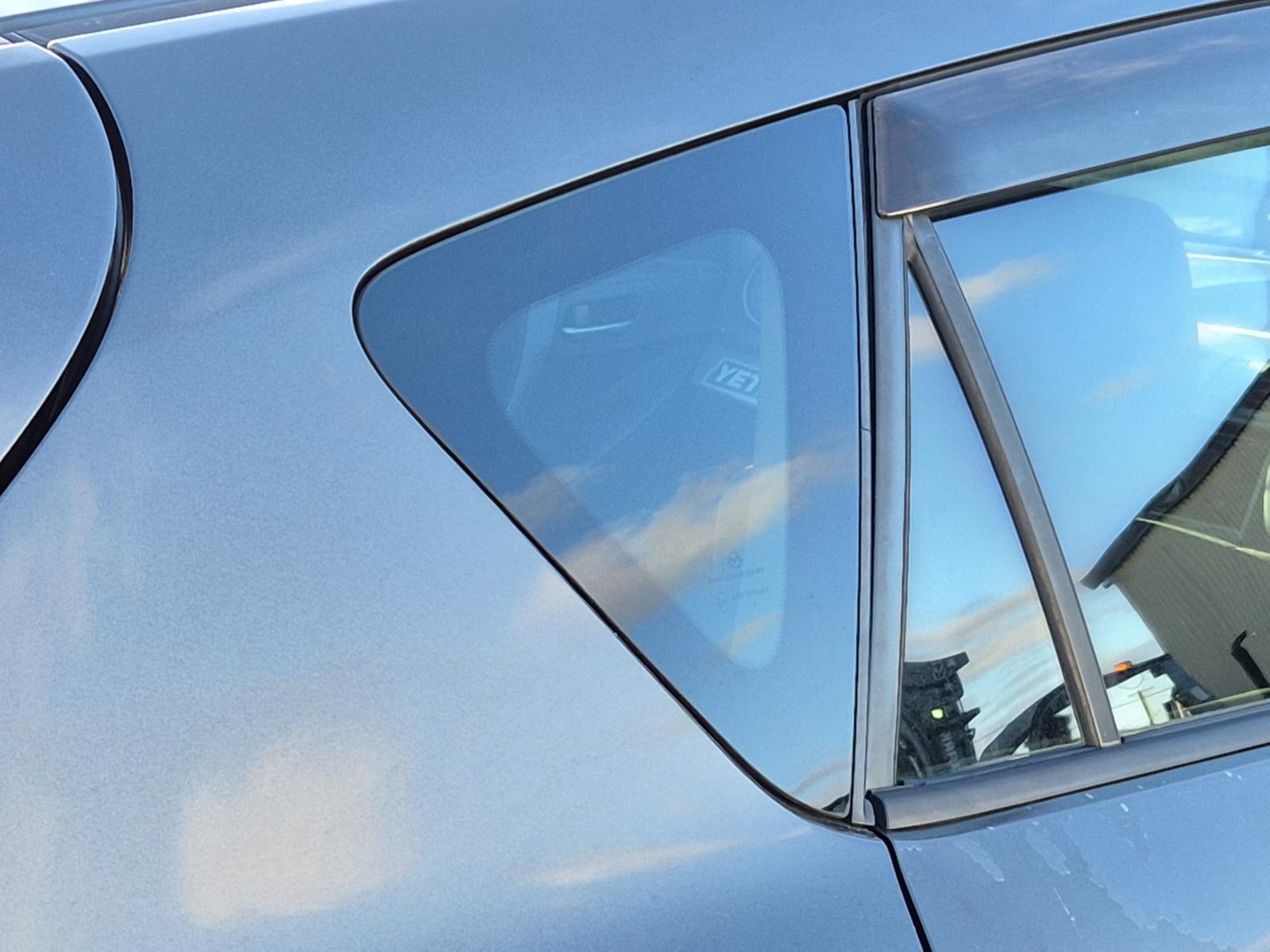 Right_Rear_Side_Glass