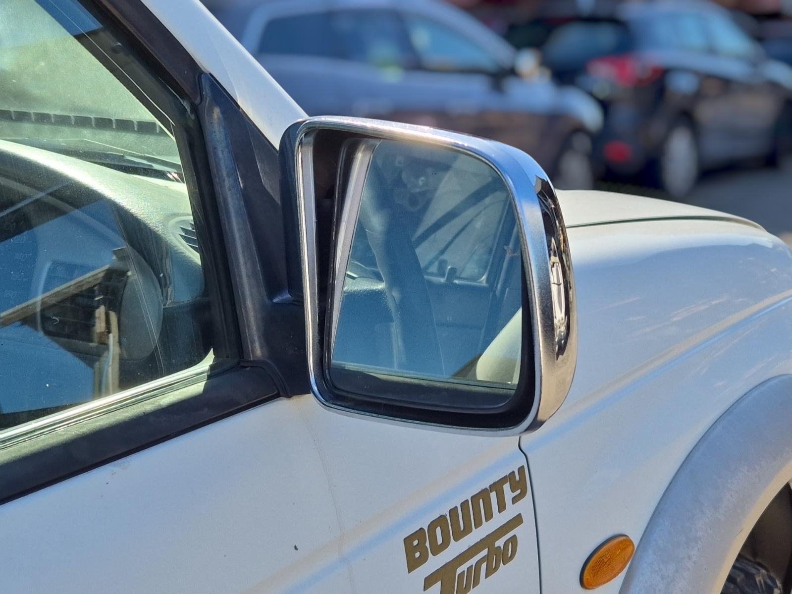 Right_Door_Mirror