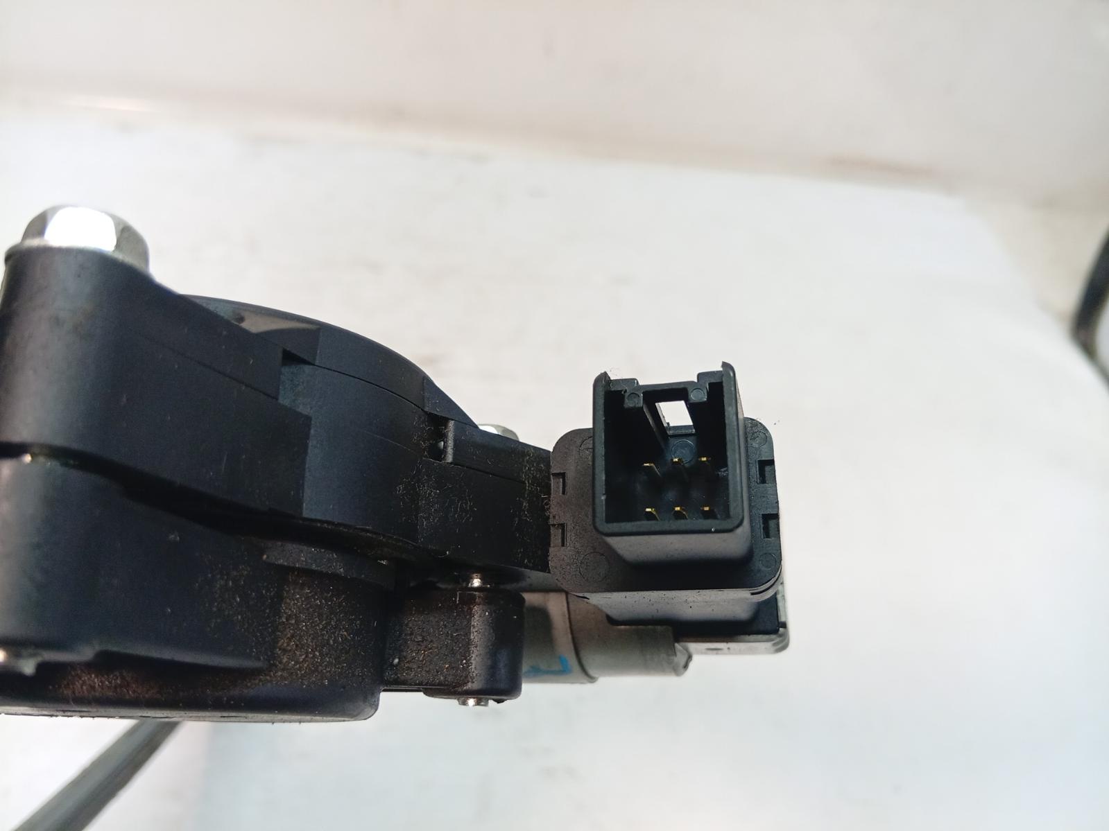 Right_Front_Window_Reg_Motor