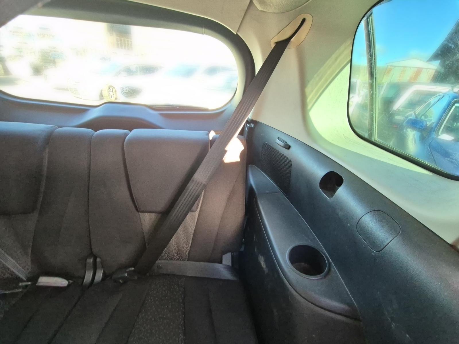 Seat_Belt_Stalk