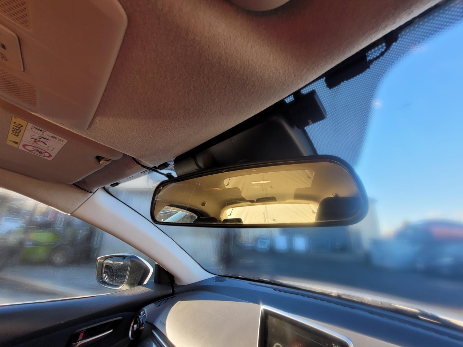 Interior_Mirror