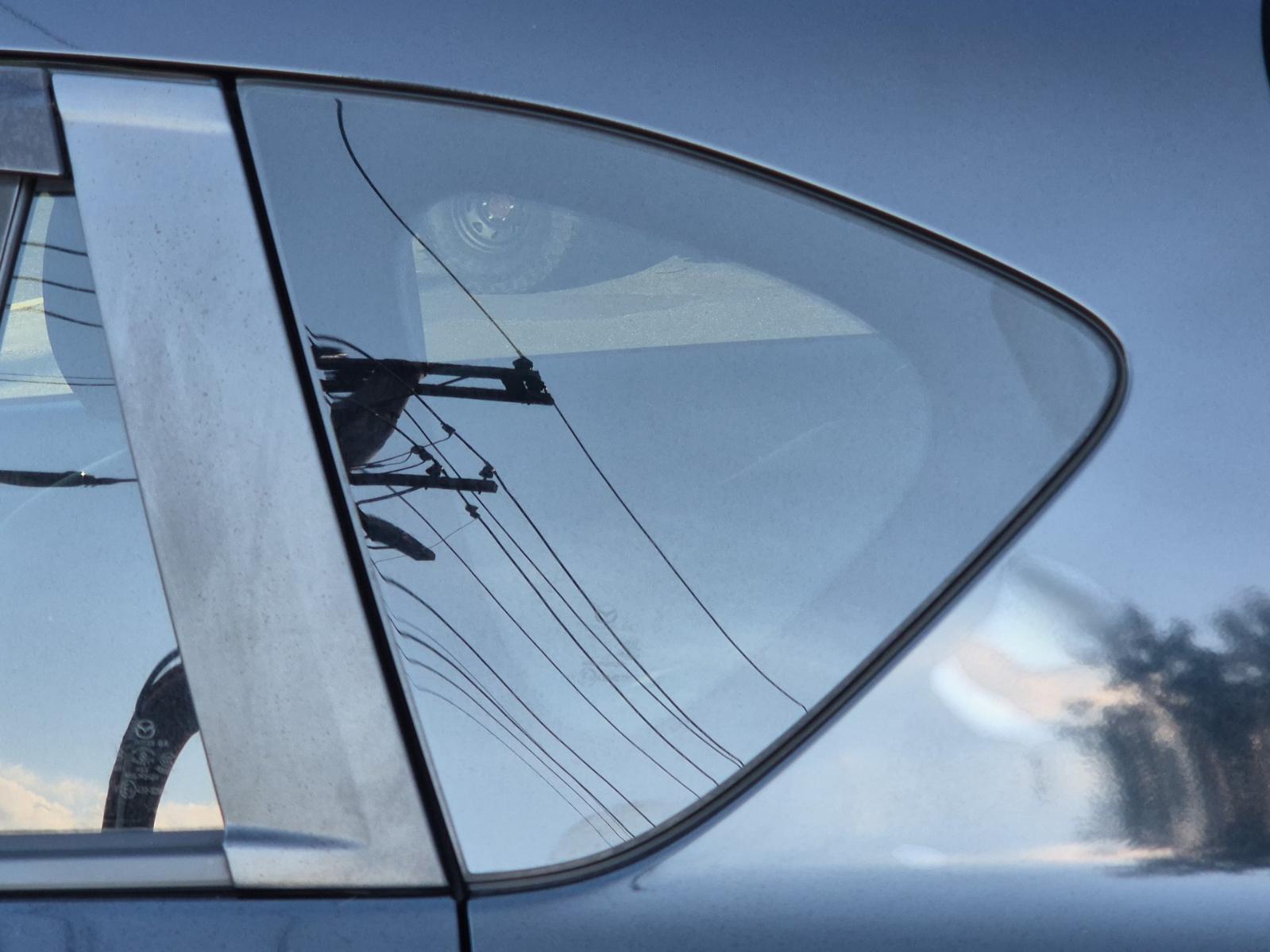 Left_Rear_Side_Glass