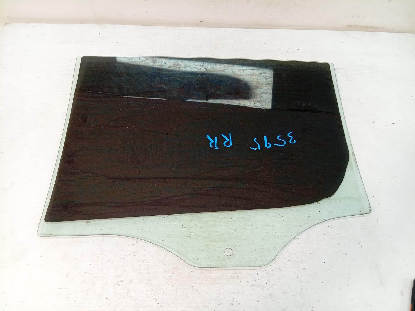 Right_Rear_Door_Window