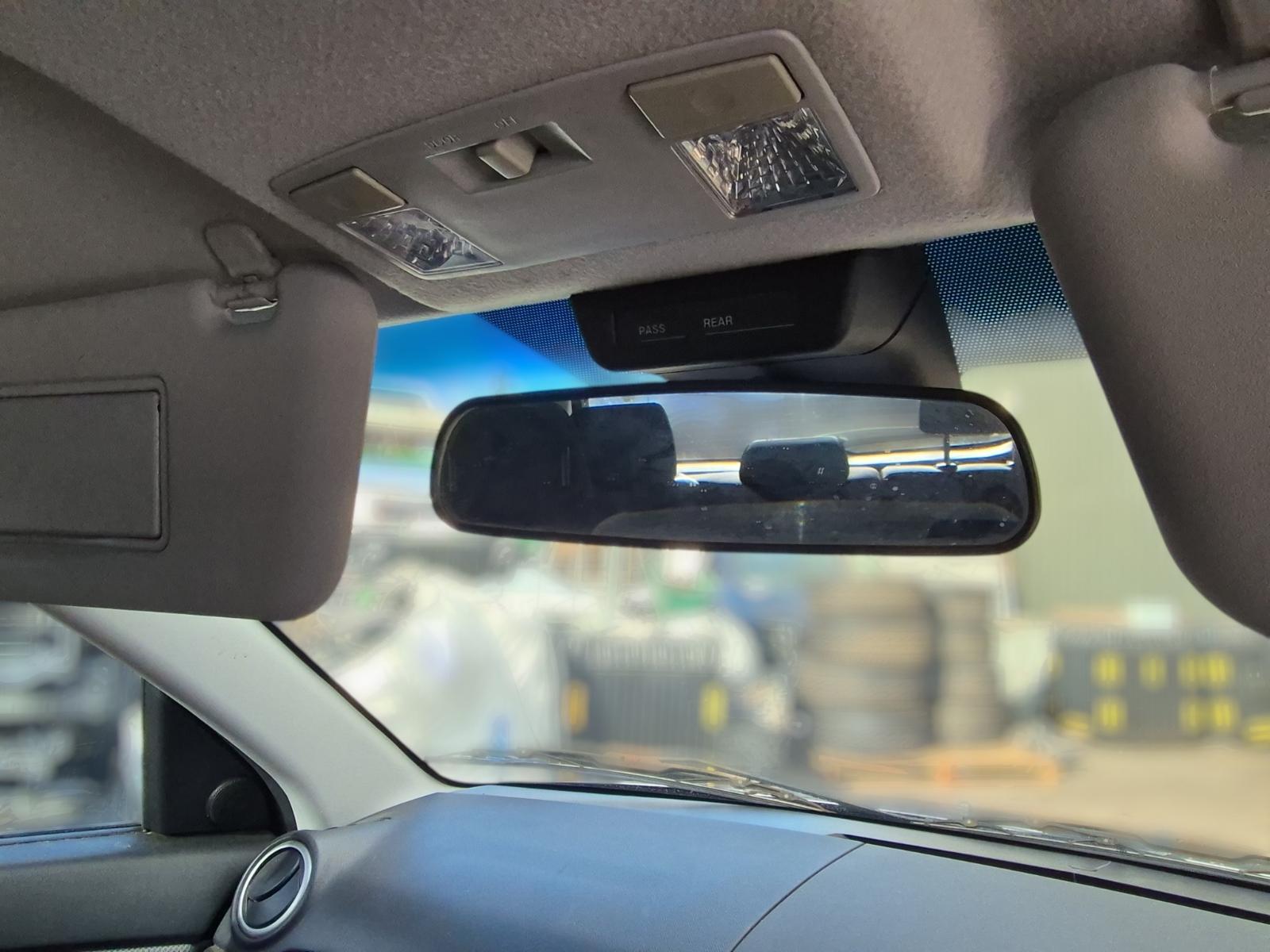 Interior_Mirror