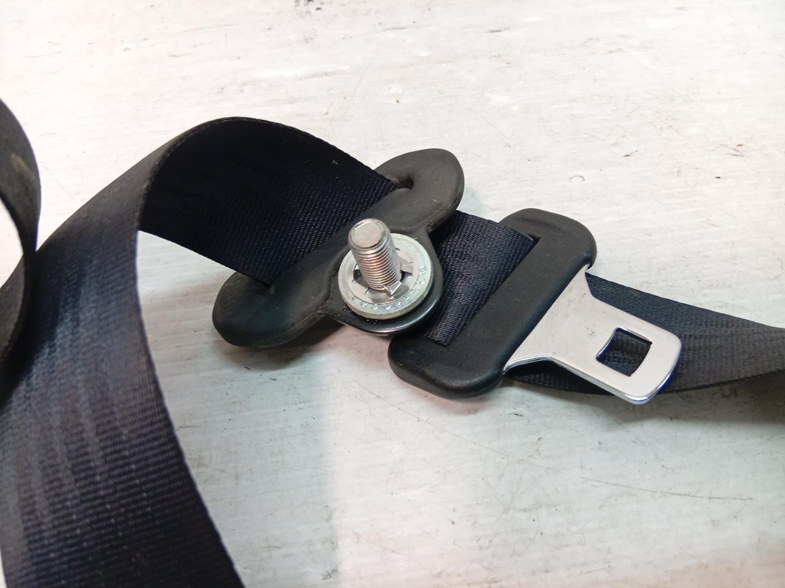 Seat_Belt_Stalk