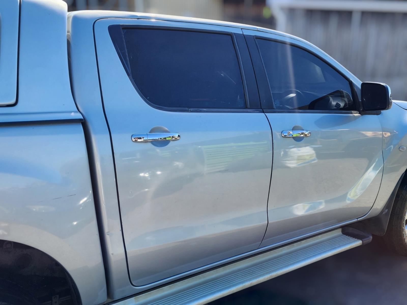 Right Rear Door Sliding