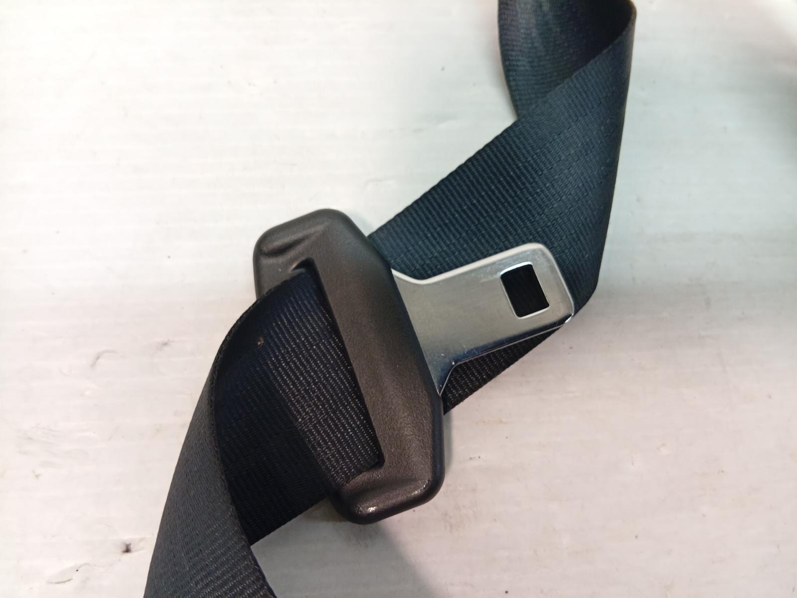 Seat_Belt_Stalk