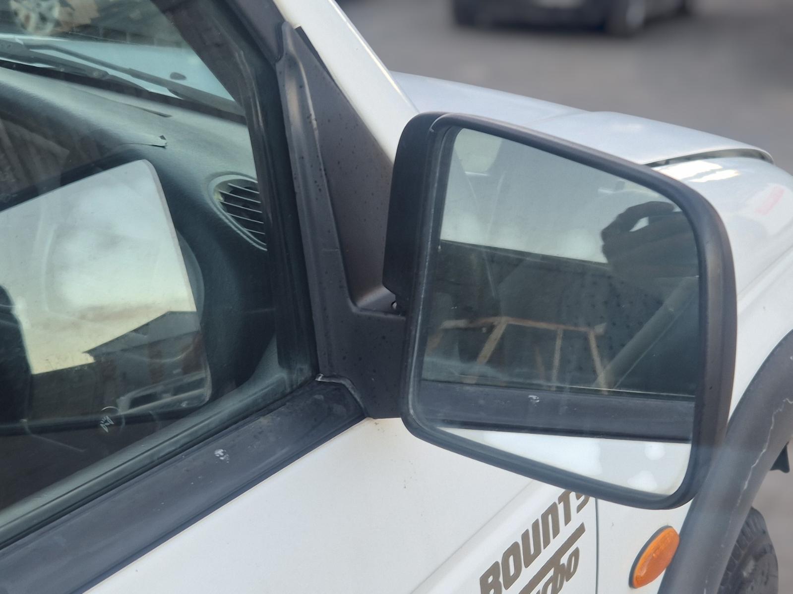 Right_Door_Mirror