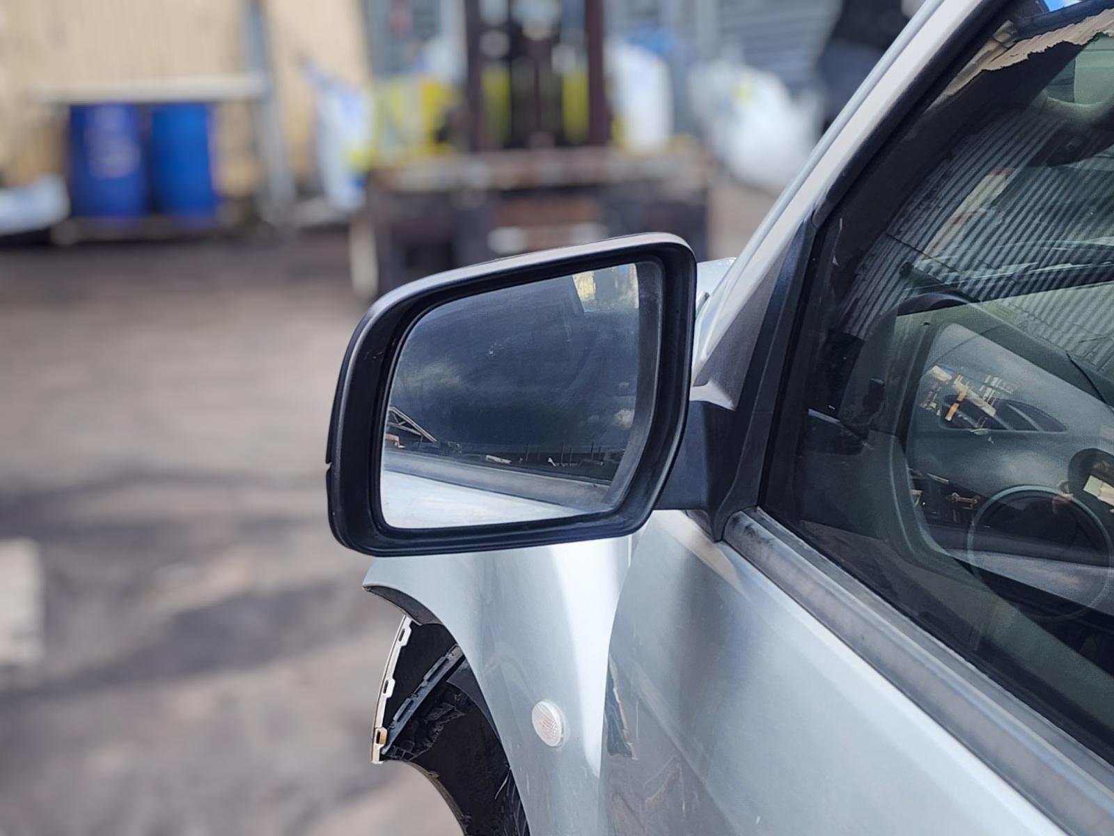 Left_Door_Mirror