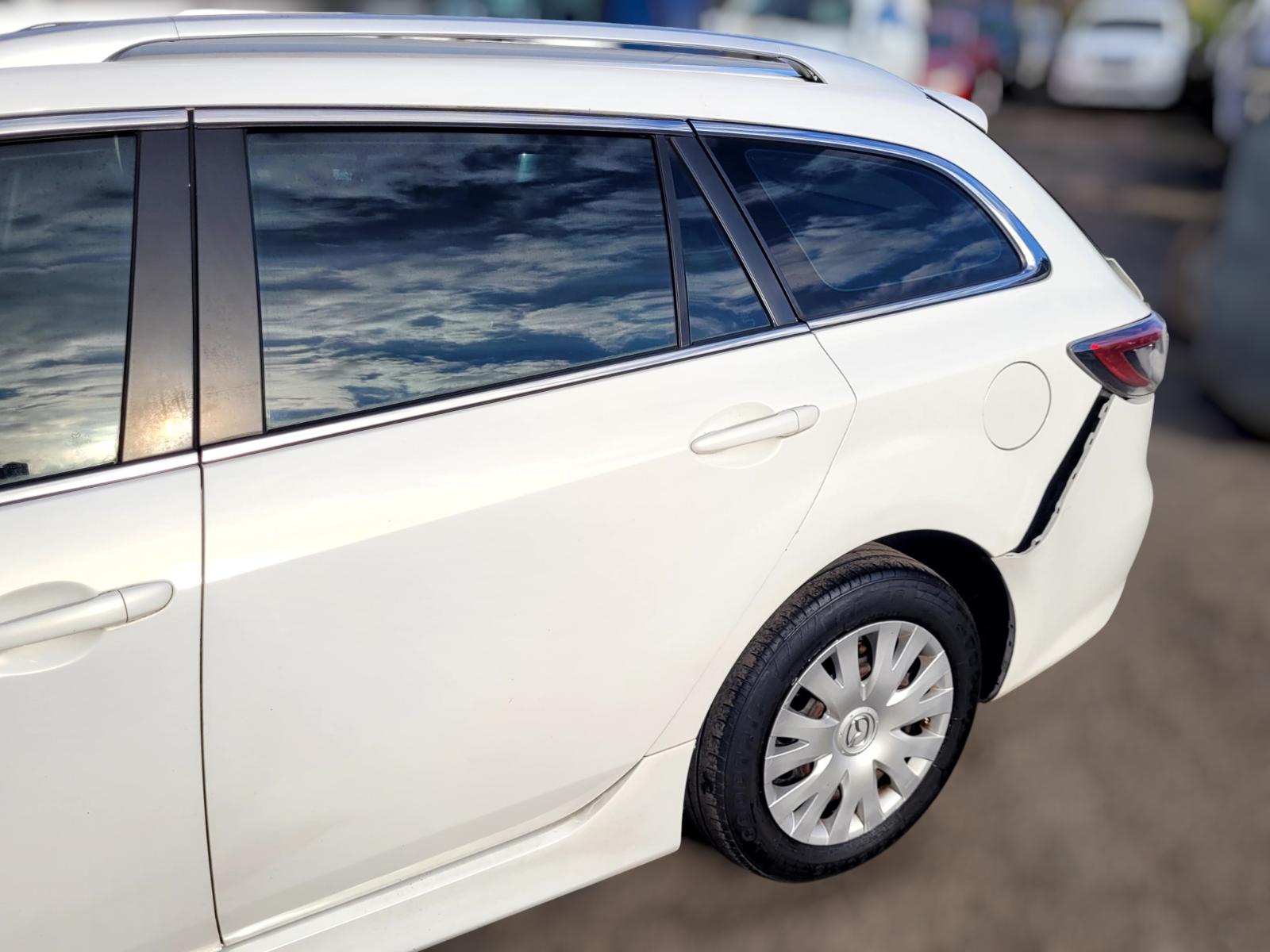 Left_Rear_Door_Sliding