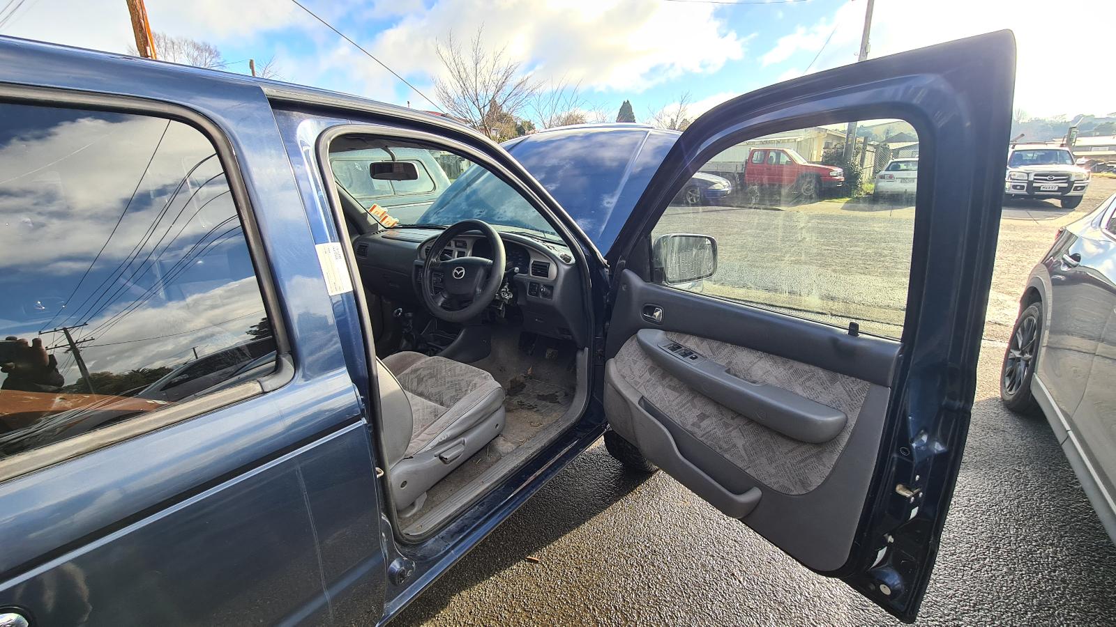 Mazda Bounty - UN 1999-2006