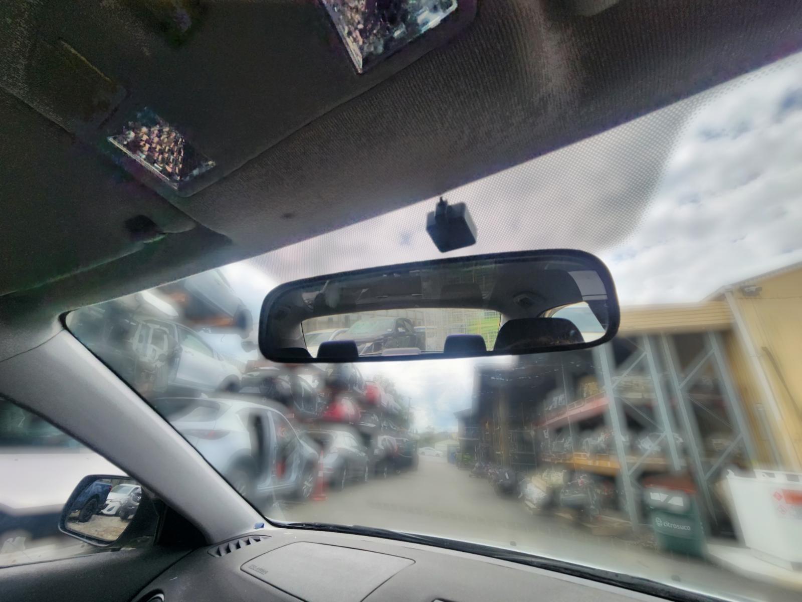 Interior_Mirror