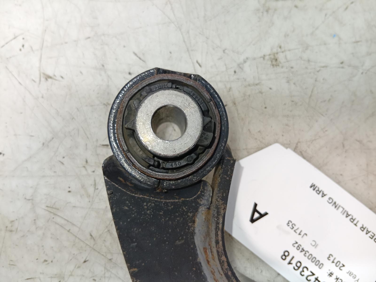 Right_Rear_Trailing_Arm