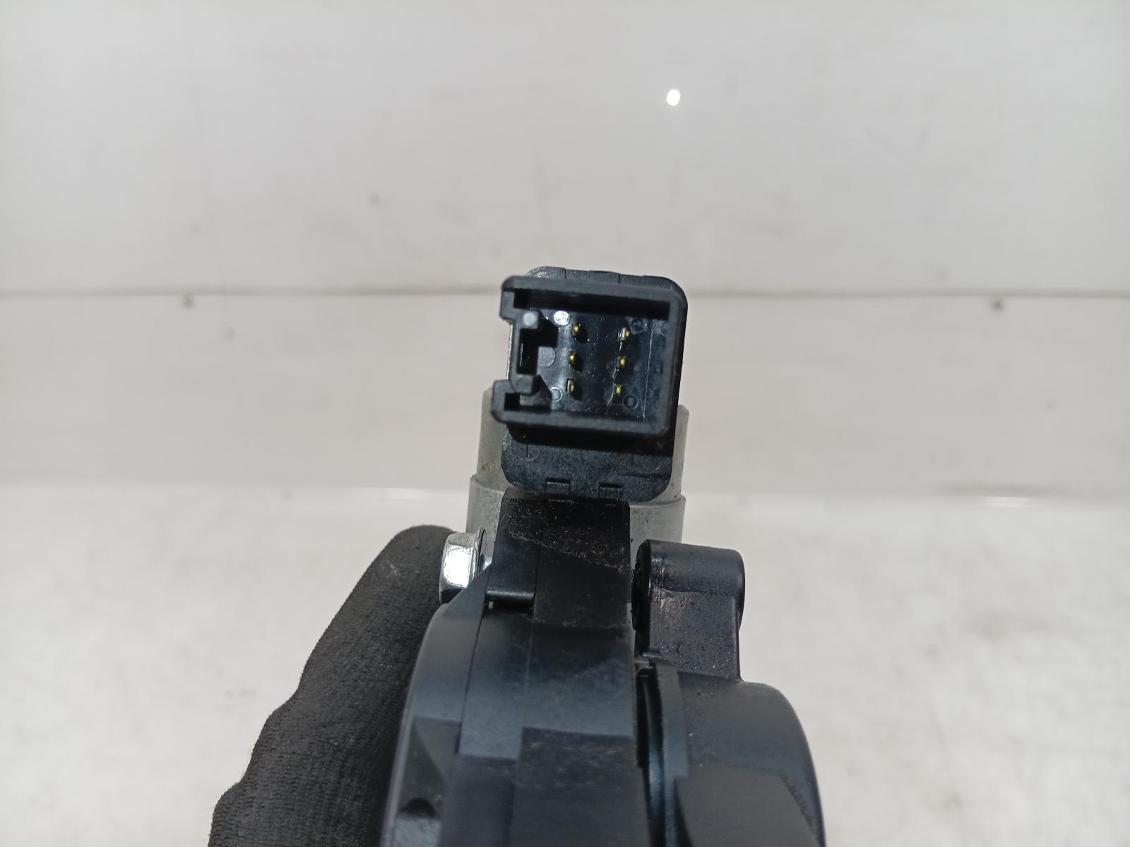 Right_Front_Window_Reg_Motor