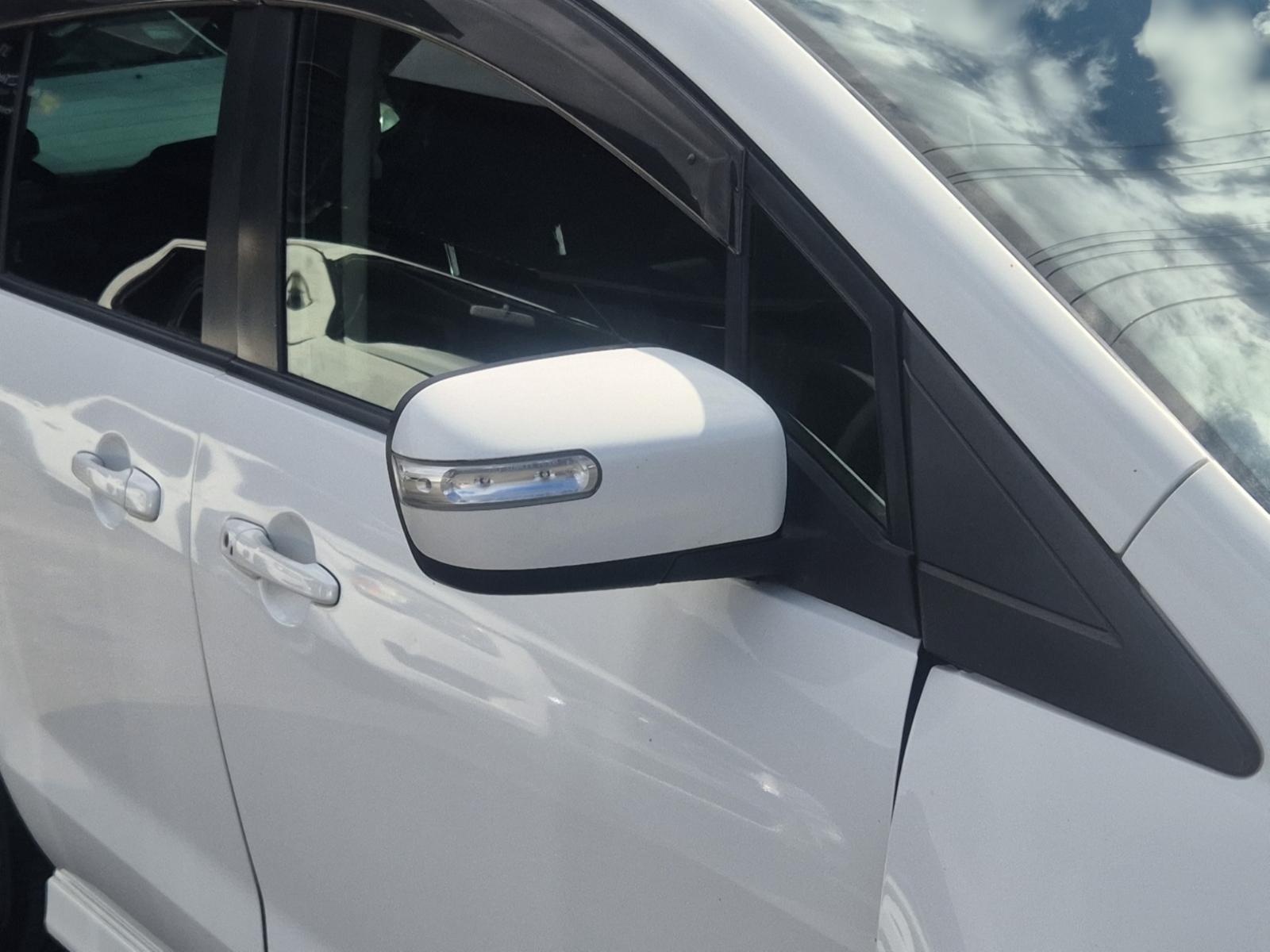 Mazda Premacy - CREW