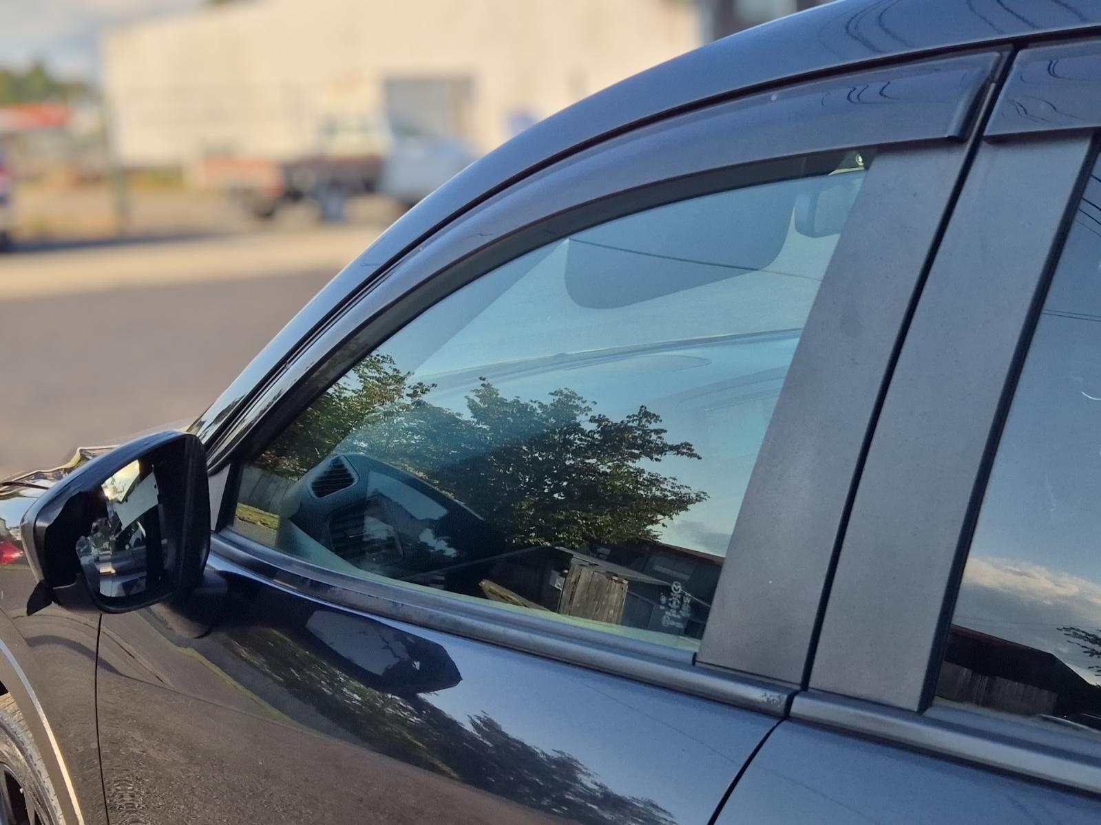 Left_Front_Door_Window