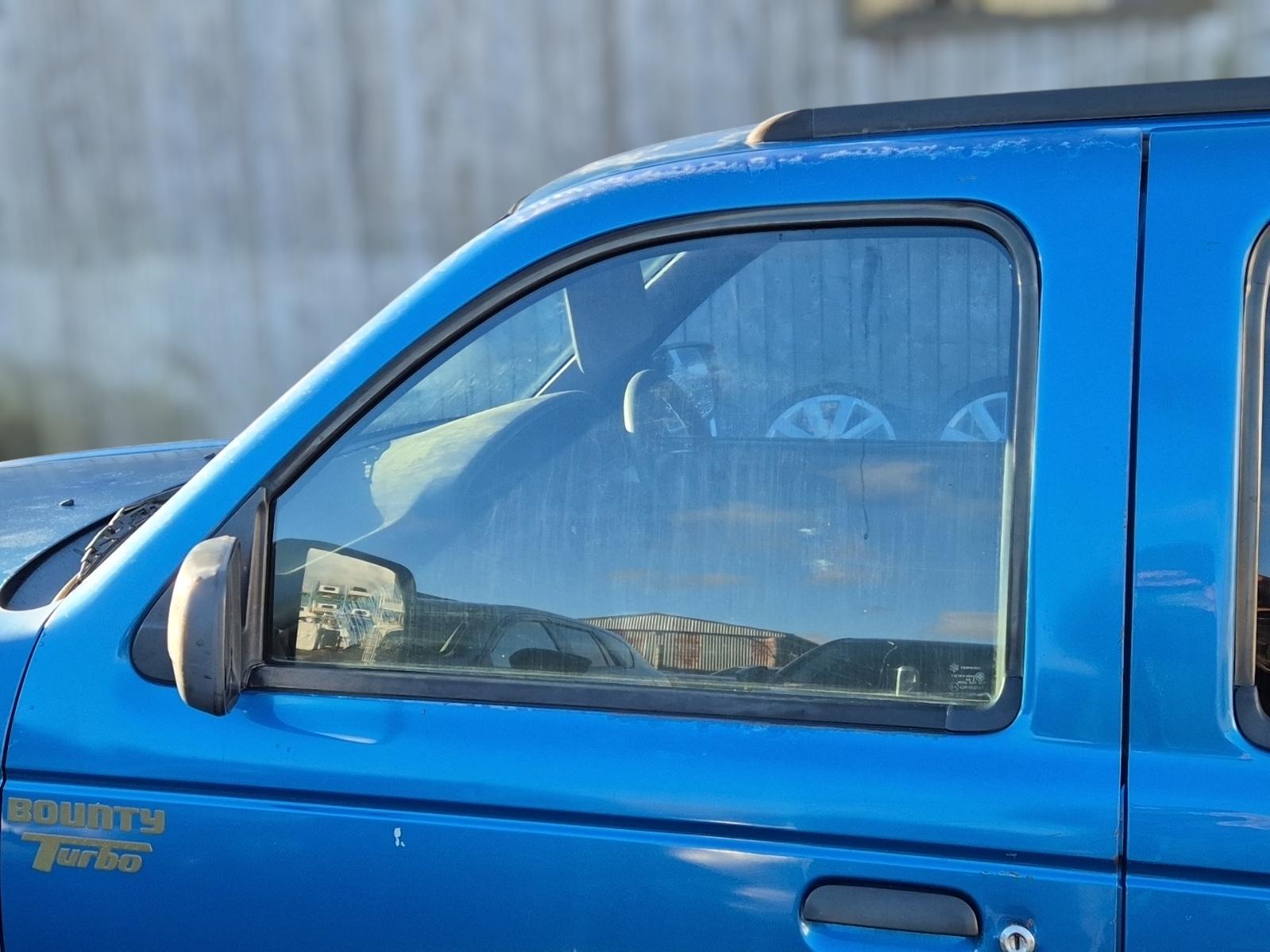 Left_Front_Door_Window