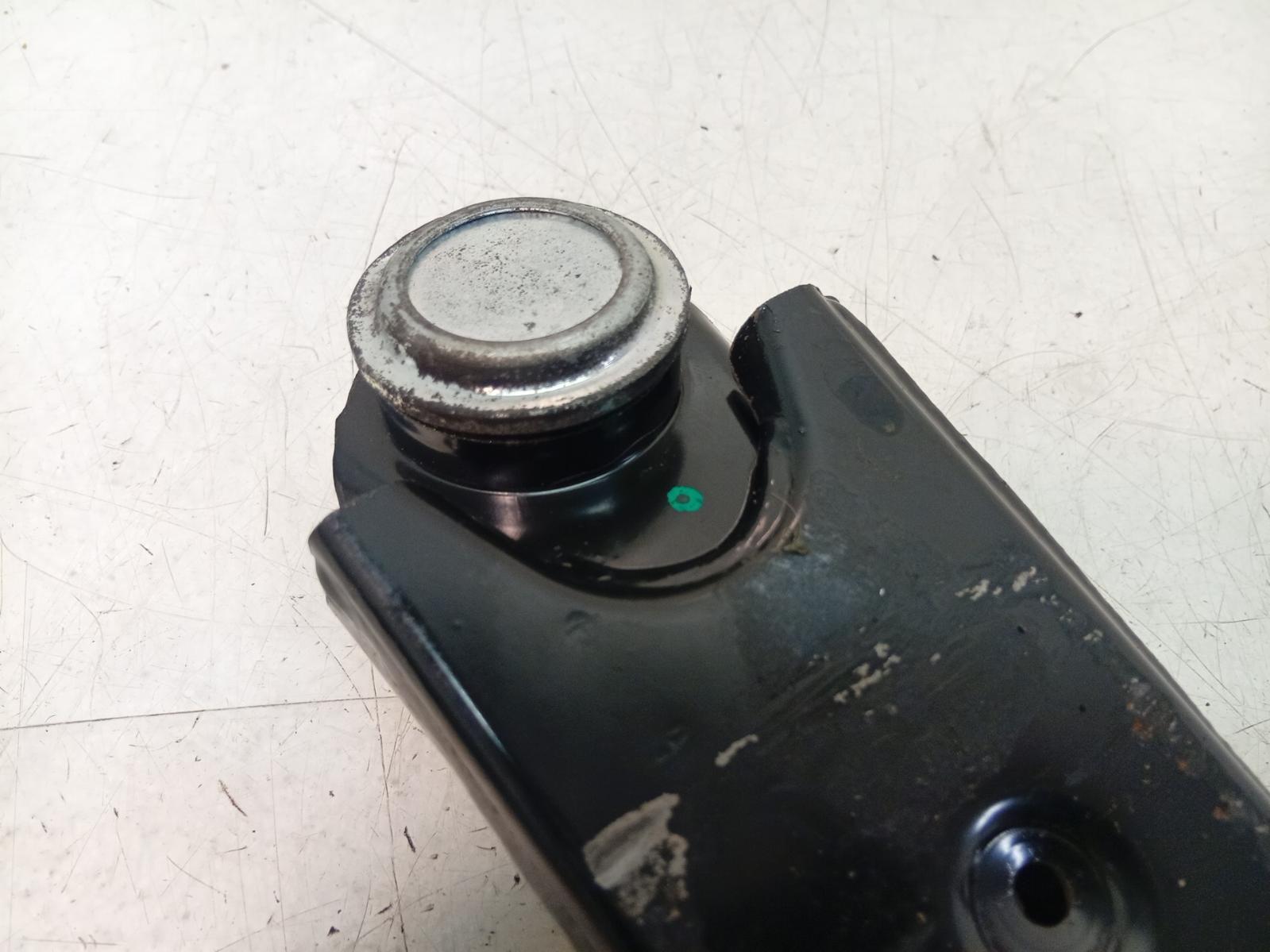 Left_Front_Lower_Control_Arm