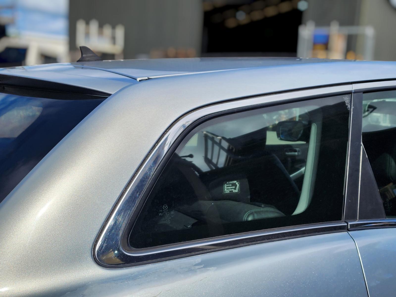 Right Rear Side Glass
