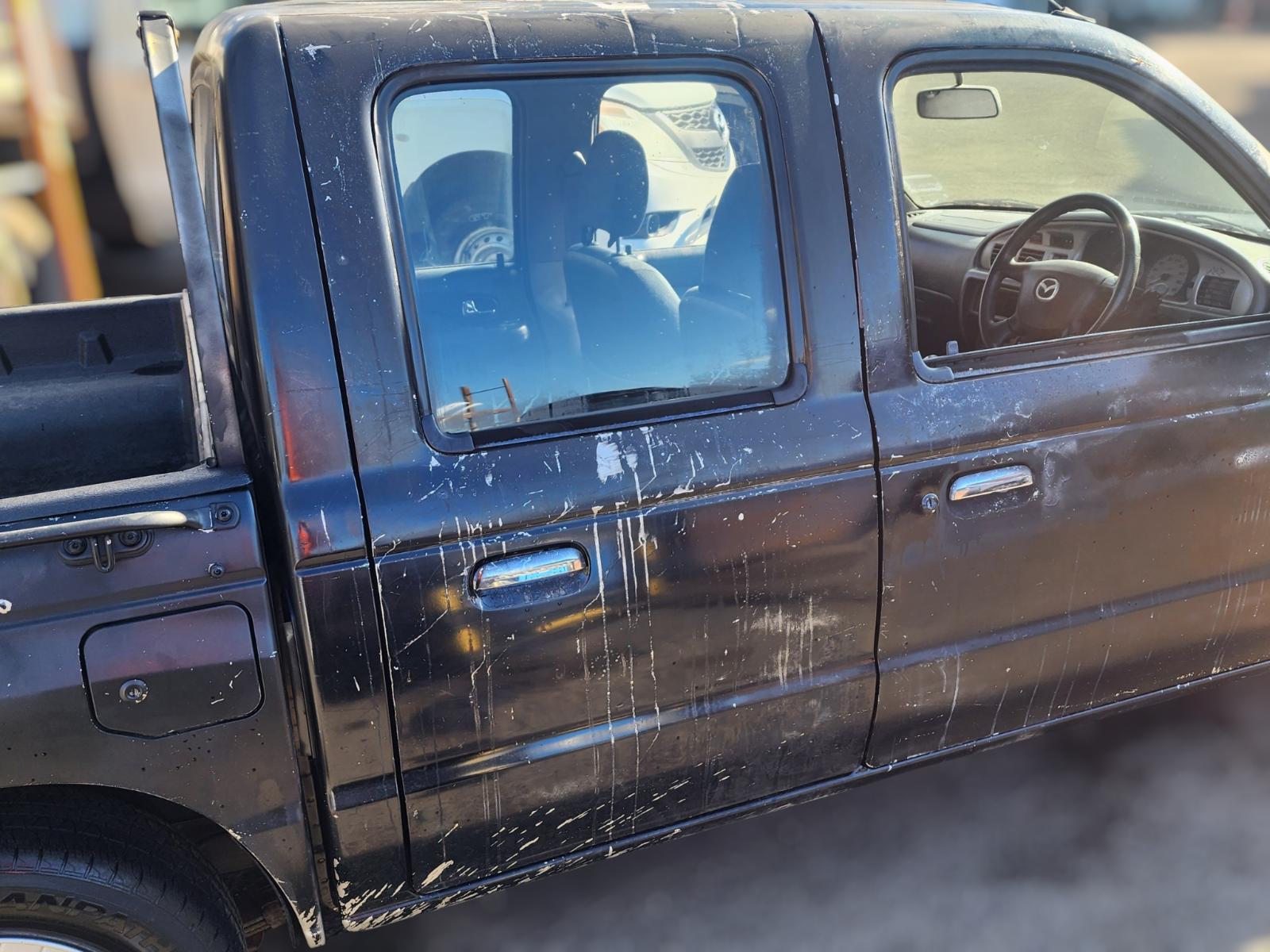Right_Rear_Door_Window
