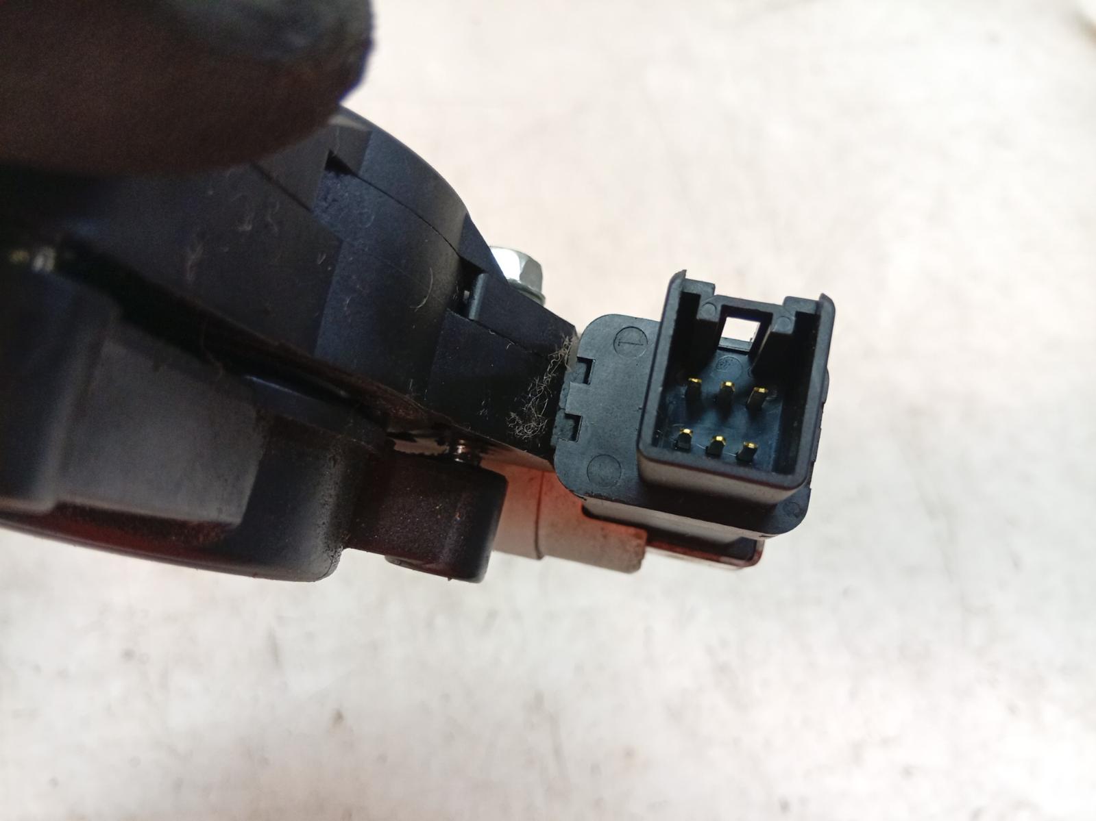 Right_Front_Window_Reg_Motor
