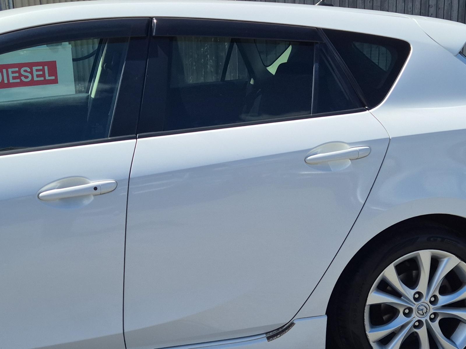 Left_Rear_Door_Sliding