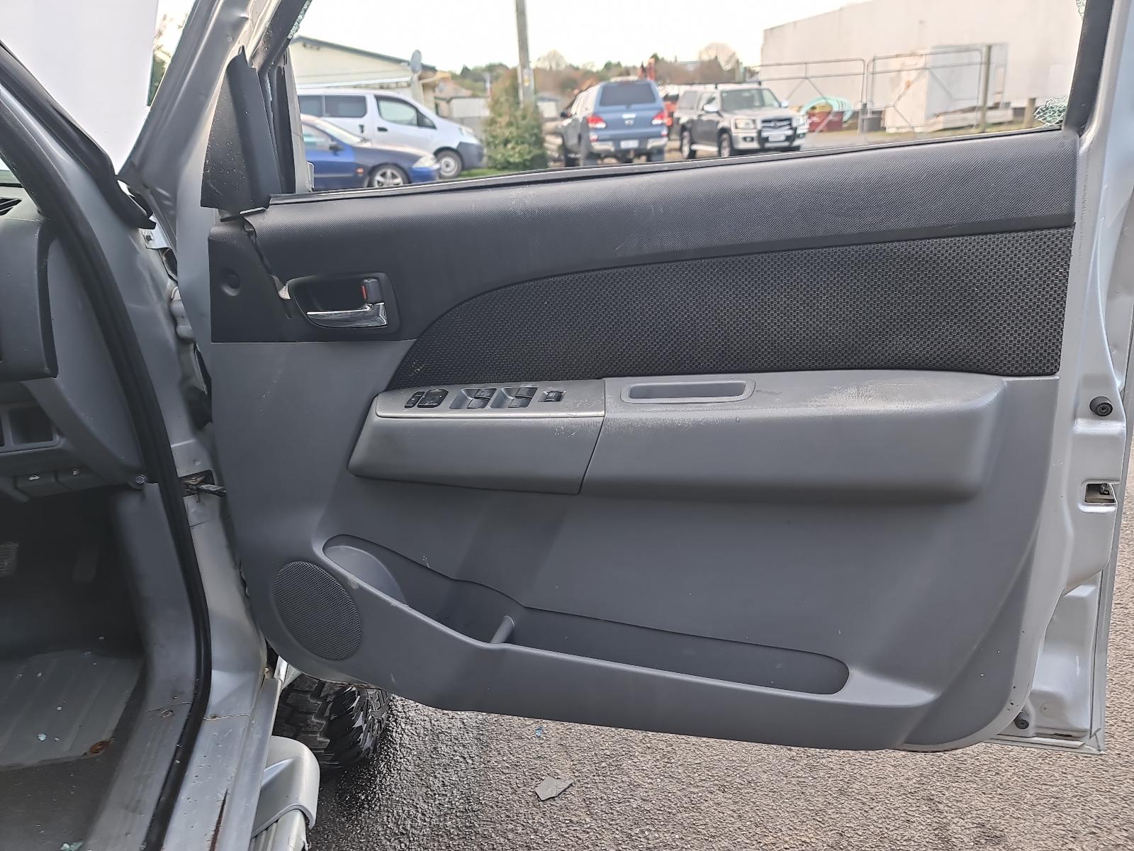 Mazda BT50 - UN 2006-2011