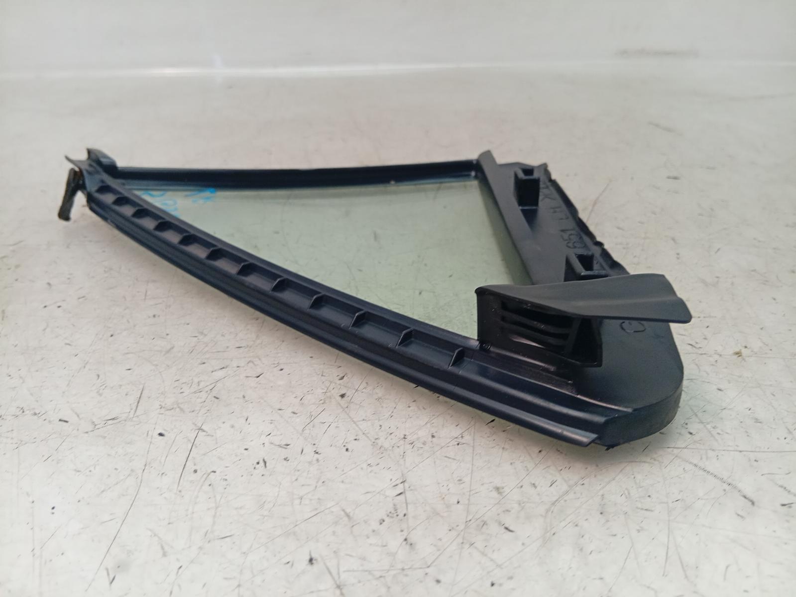 Left_Rear_1q_Door_Glass