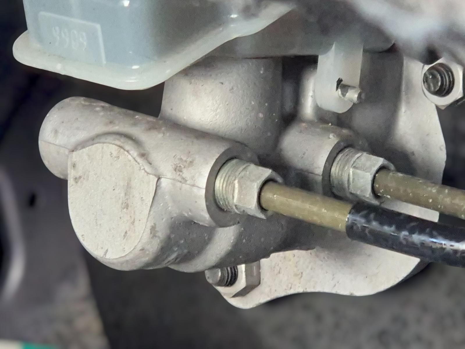 Master_Cylinder