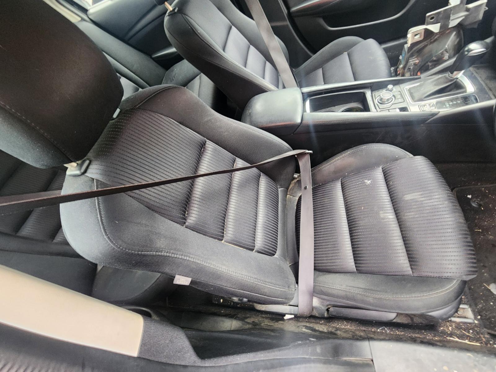 Front_Seat