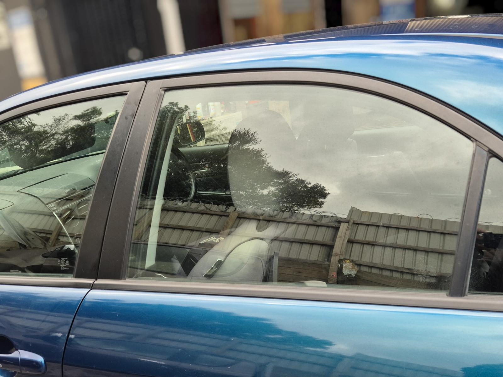 Left_Rear_Door_Window