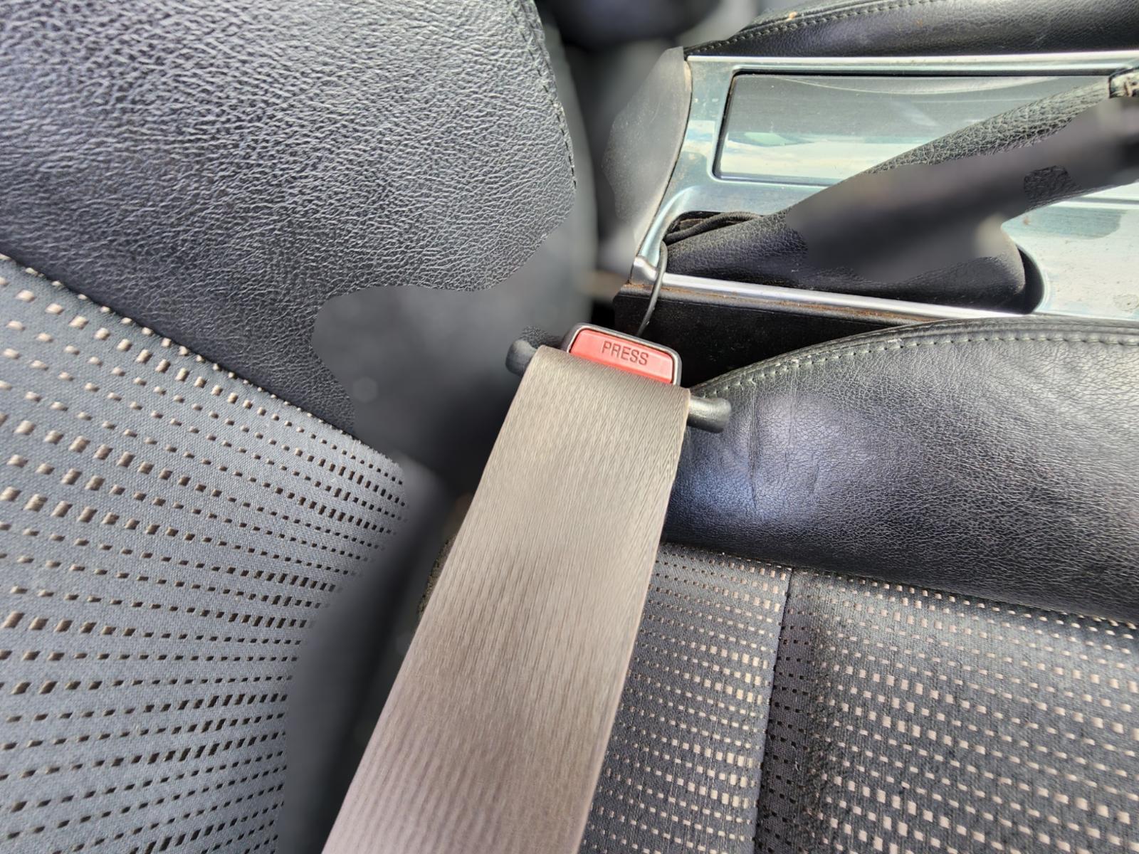 Seat_Belt_Stalk