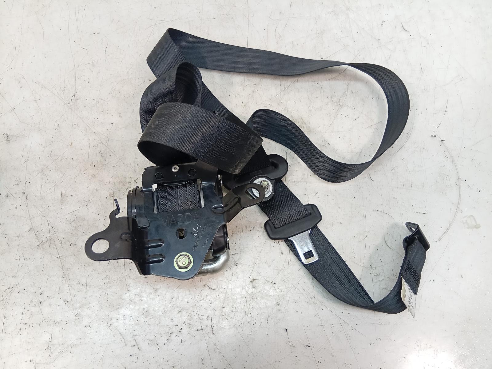 Seat_Belt_Stalk