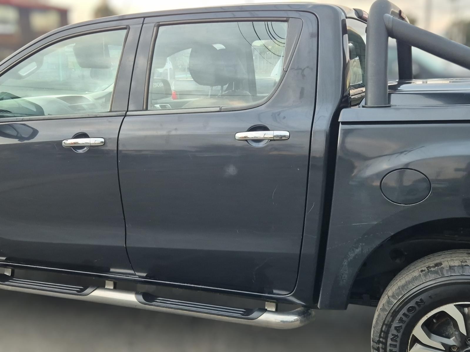Left_Rear_Door_Sliding