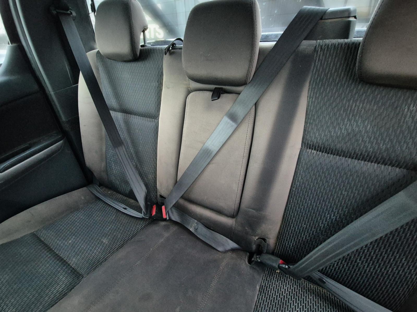 Seat_Belt_Stalk