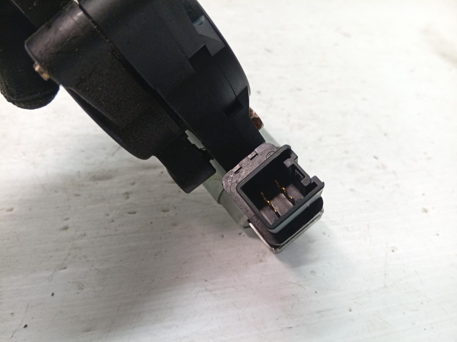 Right_Front_Window_Reg_Motor