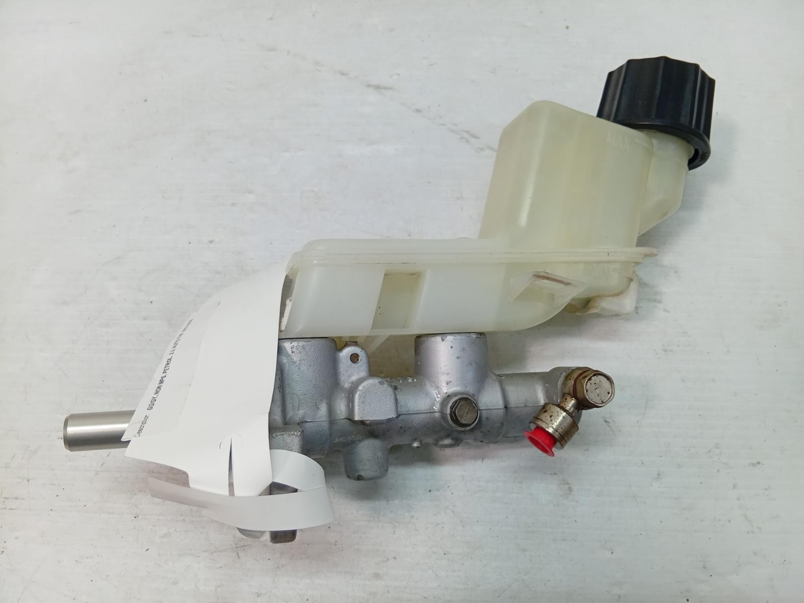 Master_Cylinder