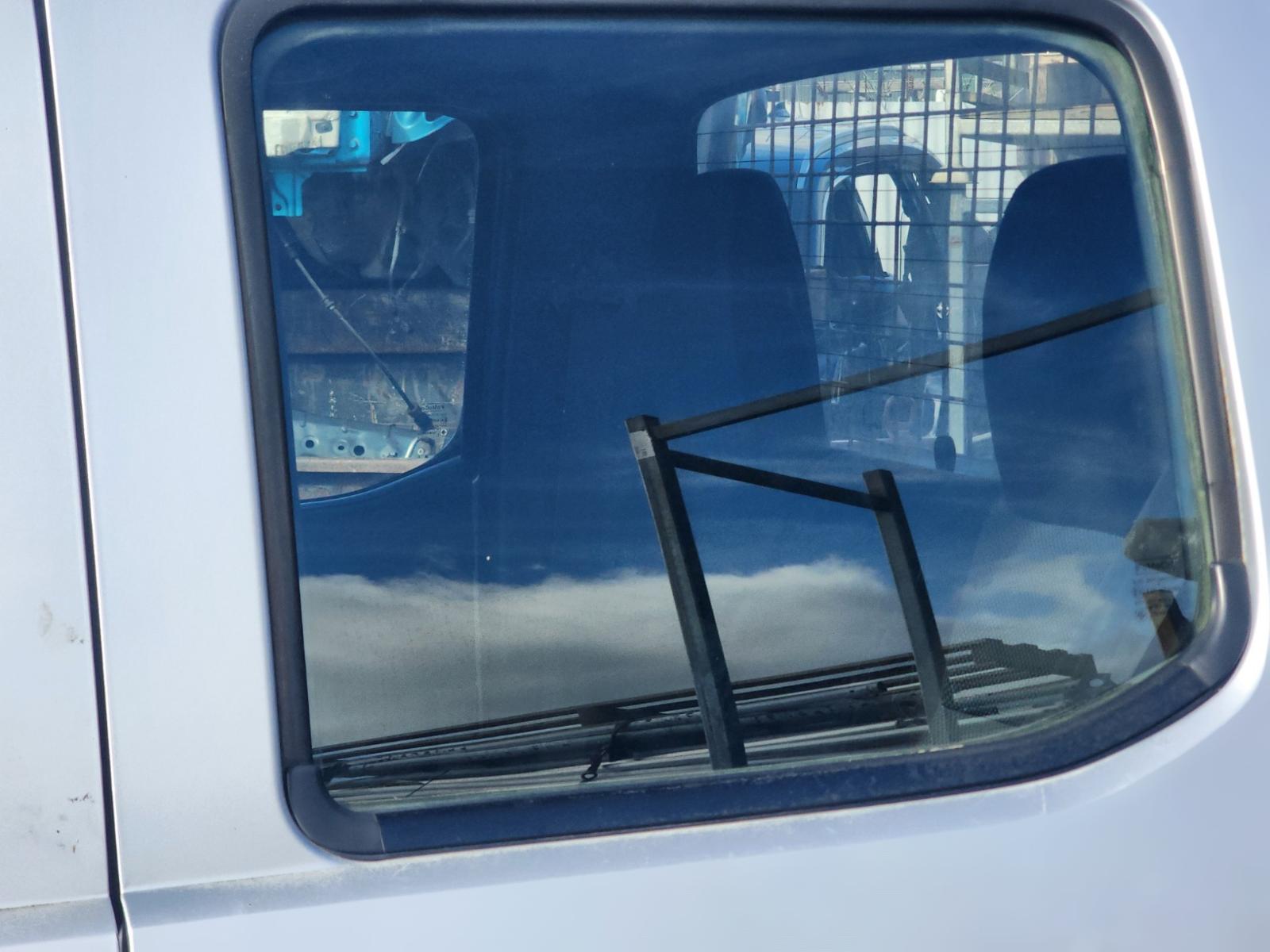 Left_Rear_Door_Window