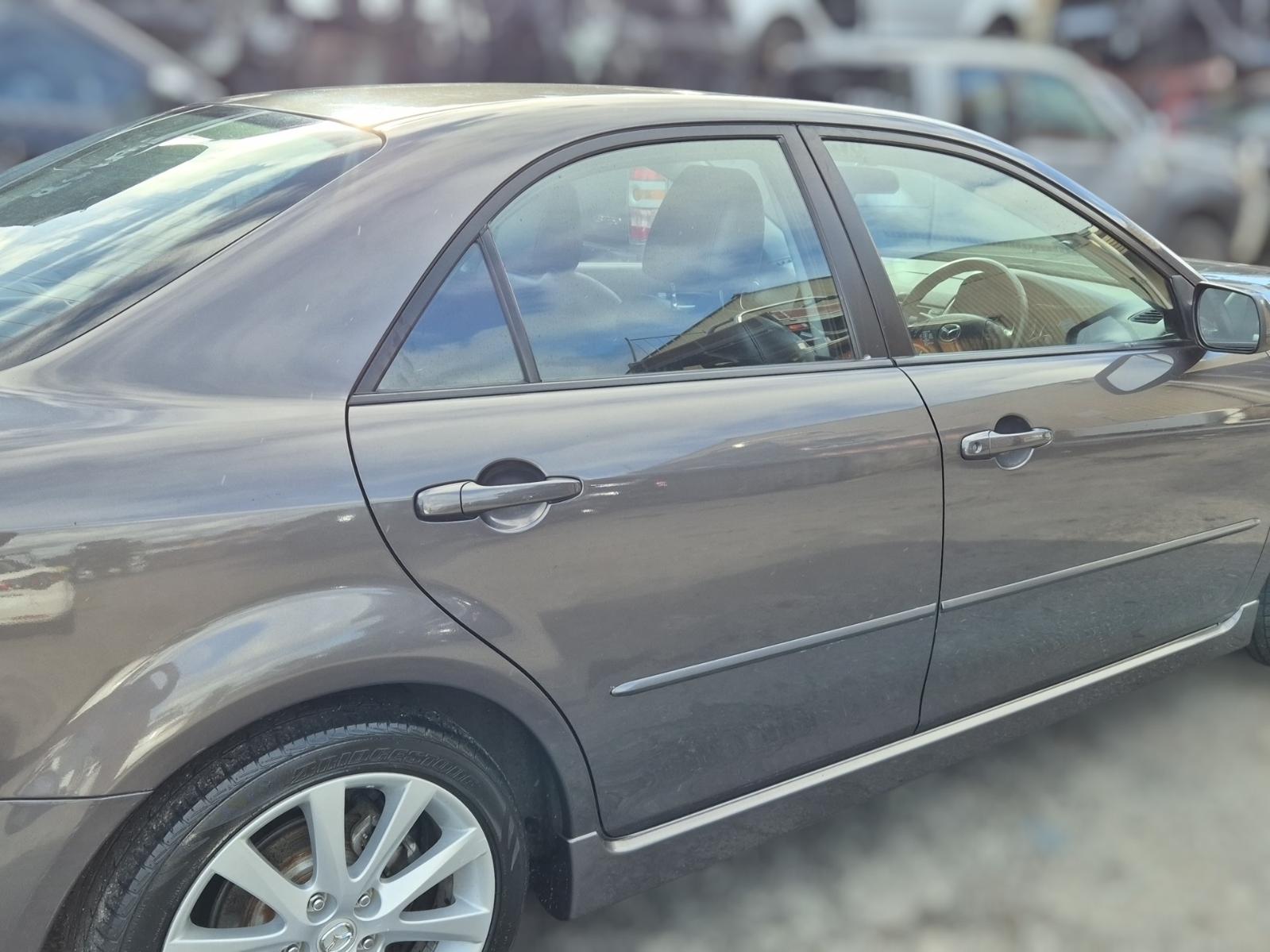 Right_Rear_Door_Sliding