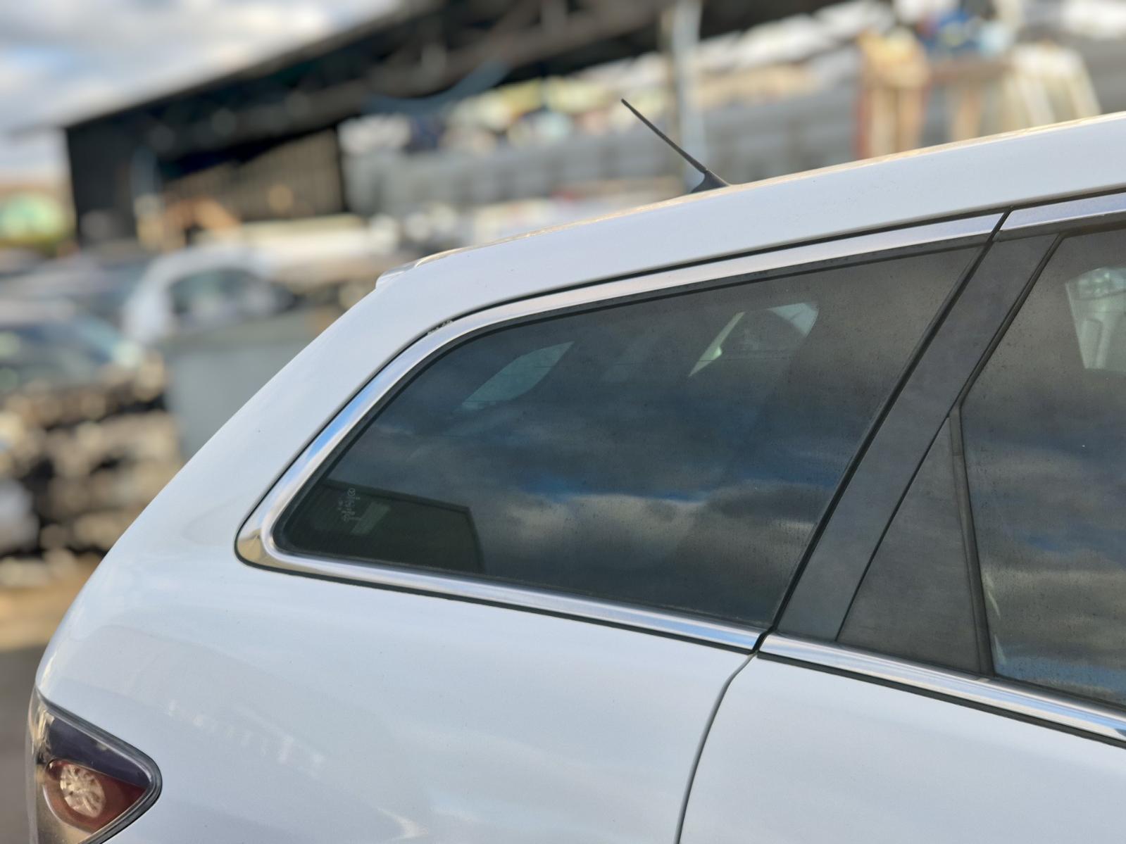 Right_Rear_Side_Glass