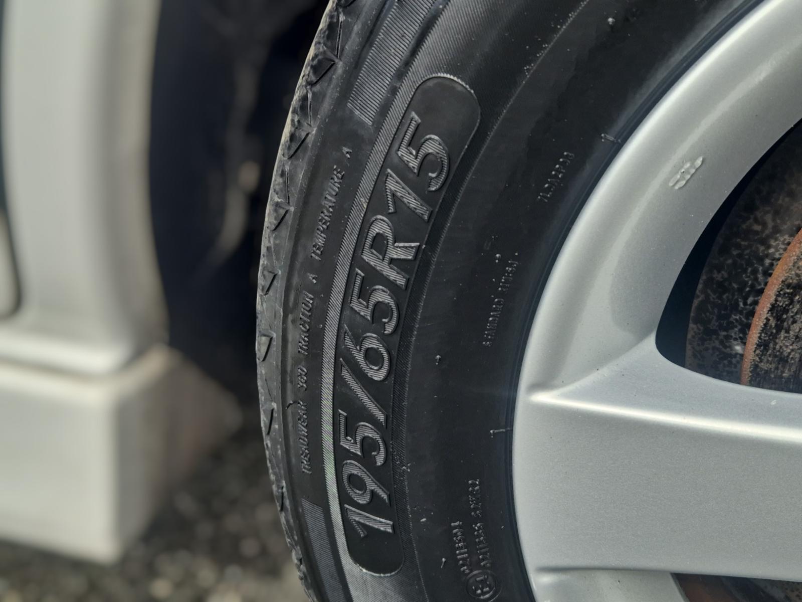 Mazda Premacy - CREW